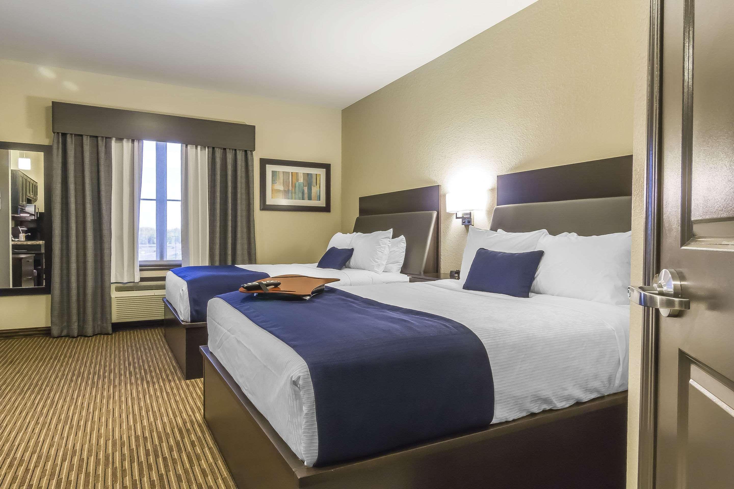 Quality Inn & Suites Moose Jaw Extérieur photo